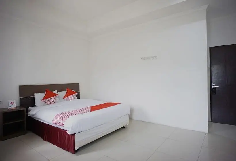デラックスルーム, Her Mandiri Guest House