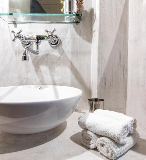 １ベッドルームハウス, Ktima Bellou