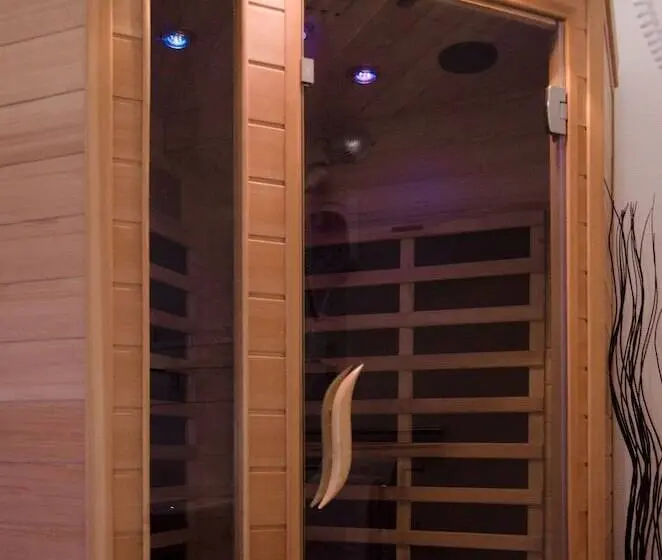 Comfort Room, L'atrium