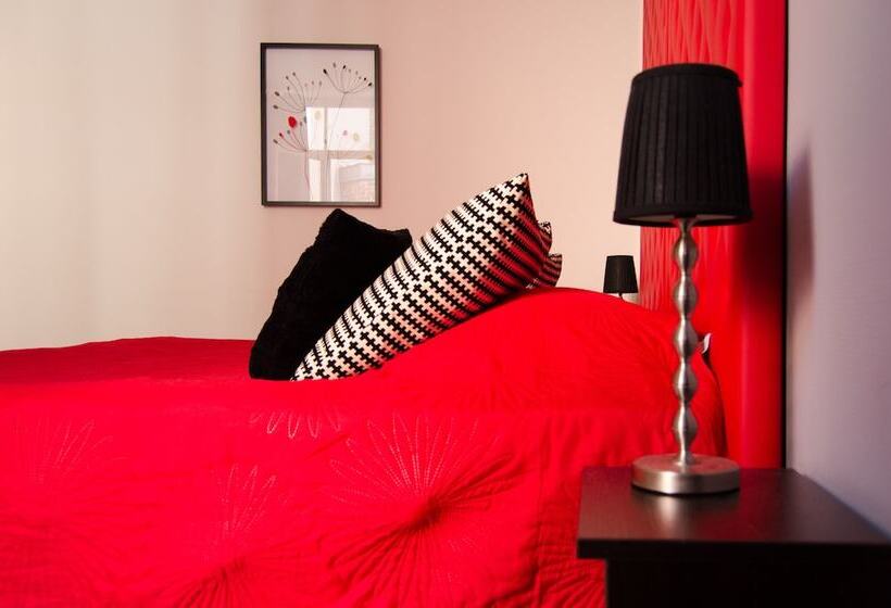 חדר קומפורט, L'atrium