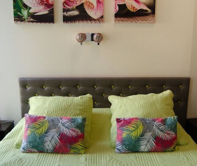 חדר קומפורט, L'atrium