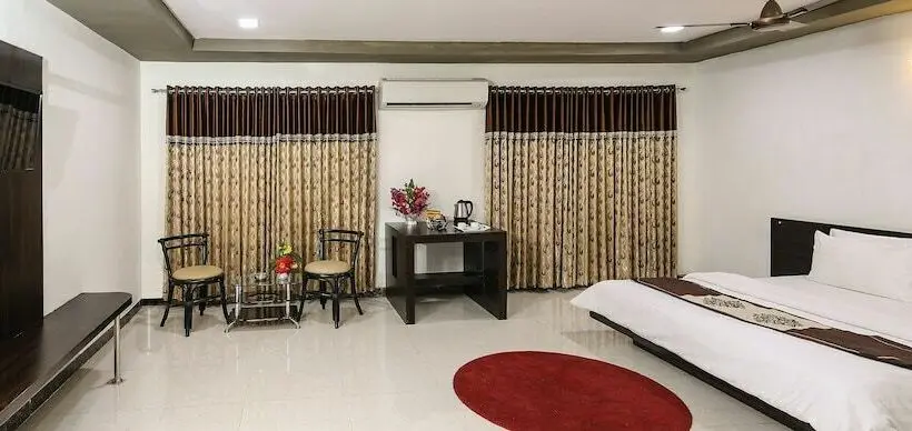 デラックスルーム, Saavaj Resort, Sasan Gir Where Wilderness Meets Luxury
