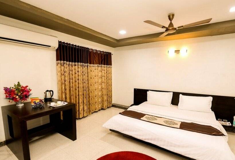 חדר דלוקס, Saavaj Resort, Sasan Gir   Where Wilderness Meets Luxury