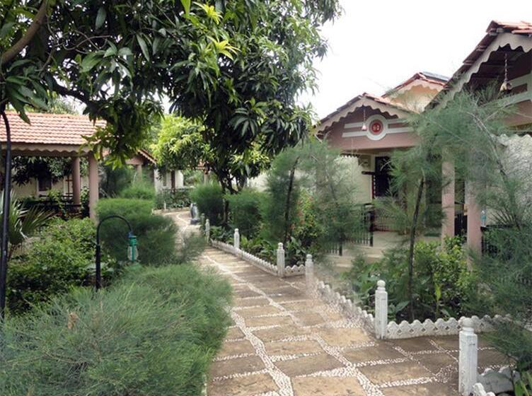 חדר סטנדרט, Saavaj Resort, Sasan Gir   Where Wilderness Meets Luxury