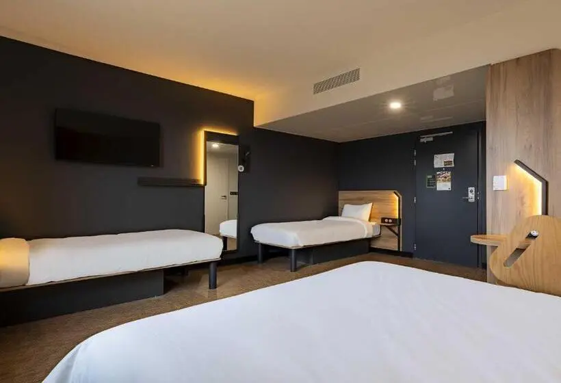 Standard Neljän Hengen Huone, B&b Hotel Valenciennes Onnaing 3 étoiles