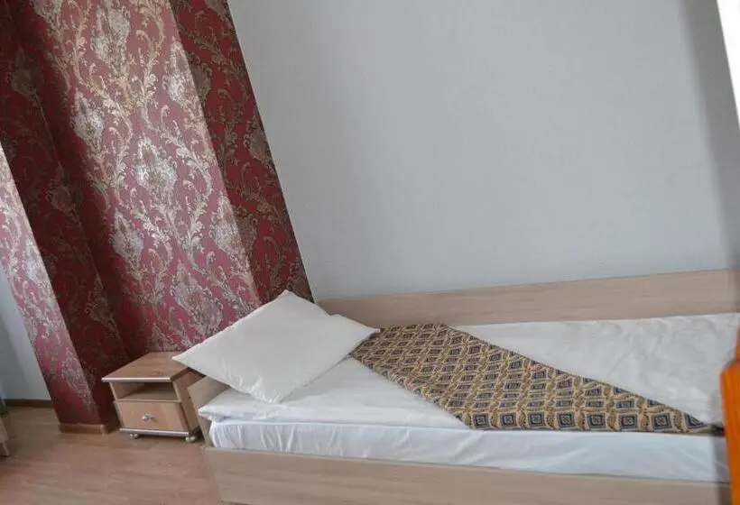 سوئیت جونیور خانوادگی, Alash
