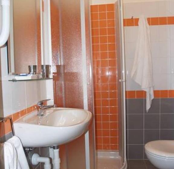 اتاق استاندارد با بالکن, Austria