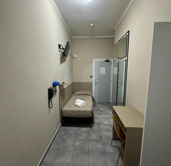 اتاق استاندارد یک نفره, Austria