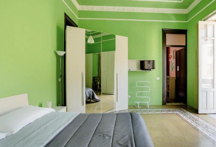 带阳台套房, Bohème B&b