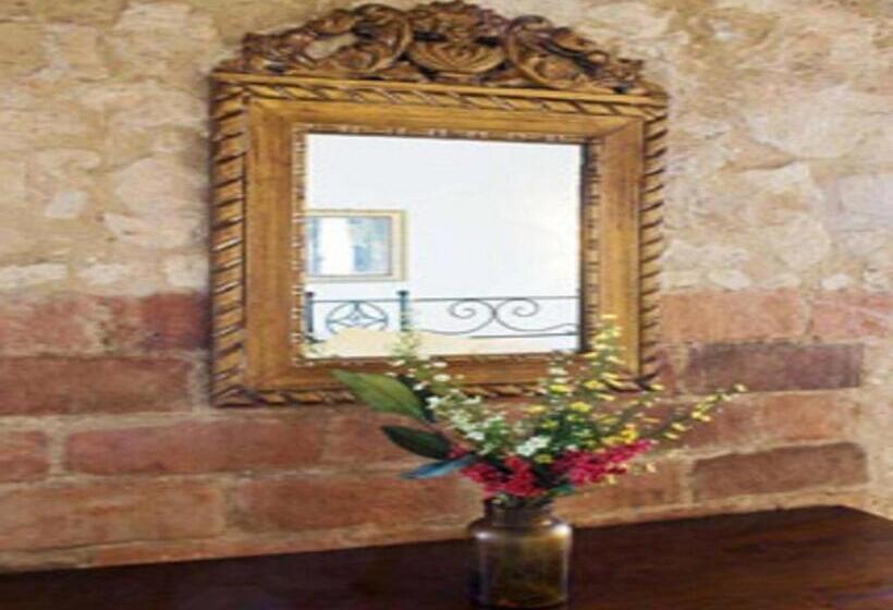 חדר סטנדרט, I Costanti