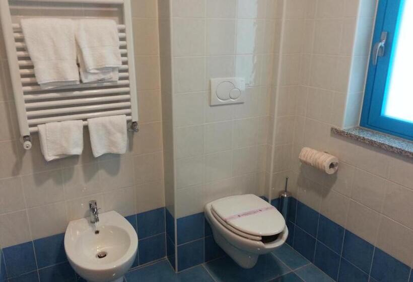 サイドオーシャンビュースタンダードルーム, Serpa