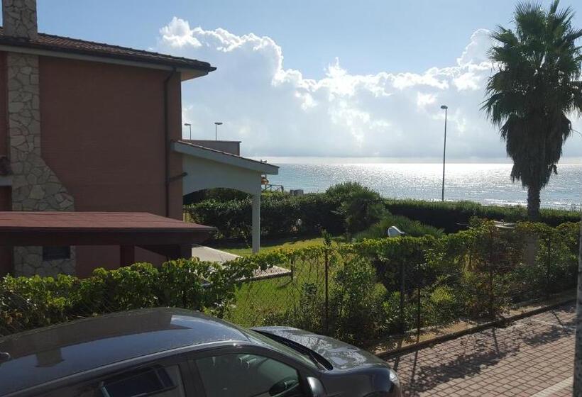 サイドオーシャンビュースタンダードルーム, Serpa