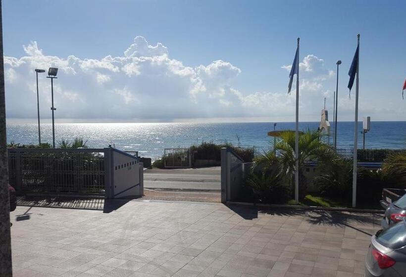 オーシャンビュースタンダードルーム, Serpa