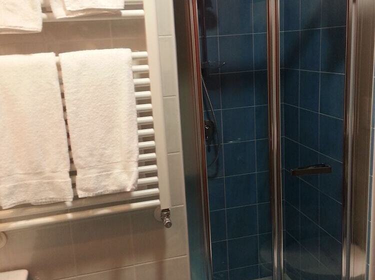 スタンダードルーム, Serpa