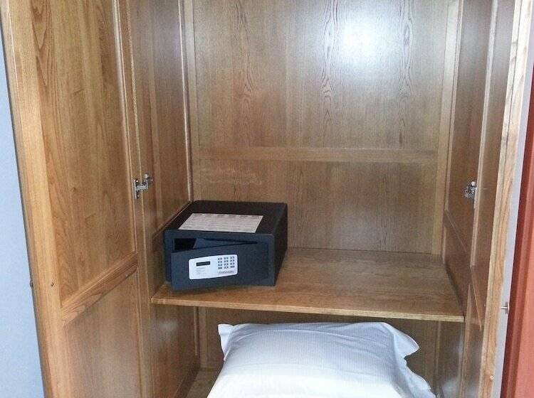 スタンダードルーム, Serpa