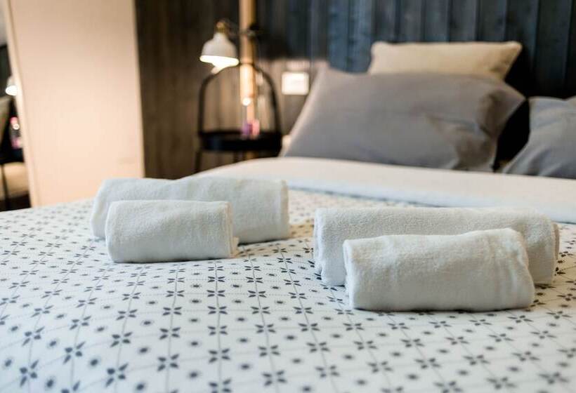 Standard room with outdoor bath, Terzopiano