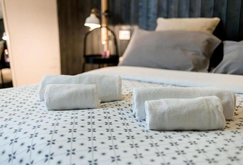 Standard room with outdoor bath, Terzopiano