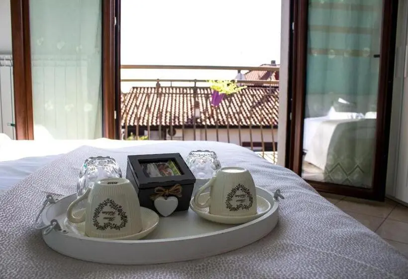 اتاق استاندارد, The Dreamers B&b