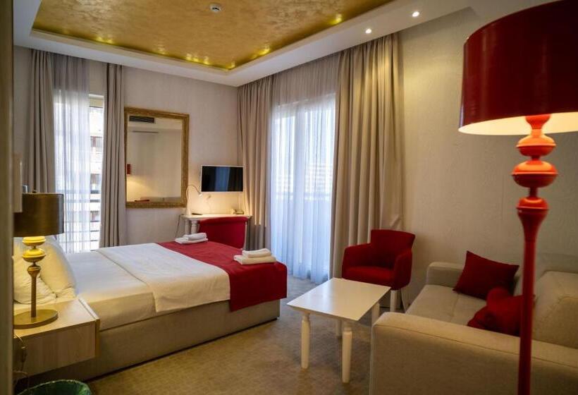 آپارتمان 2 خوابه, Atina