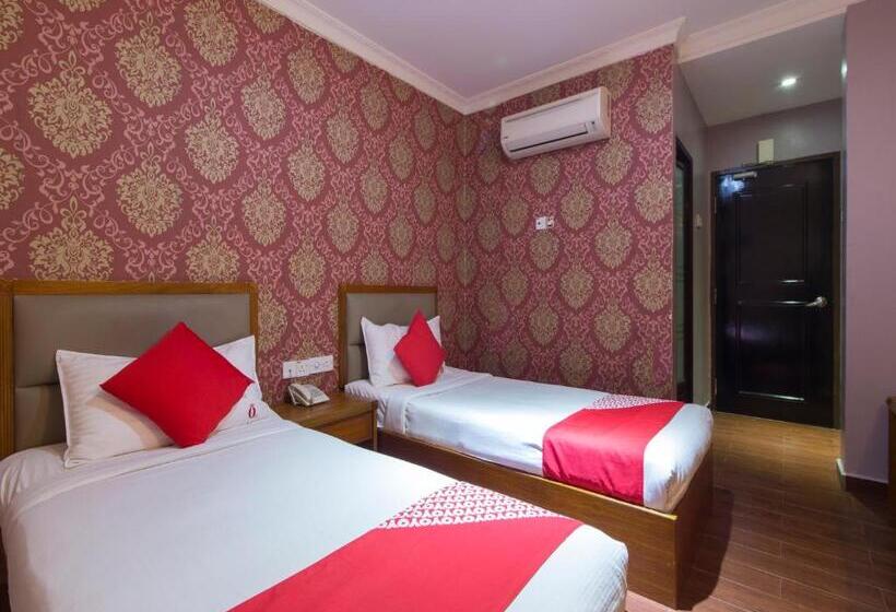 חדר סטנדרט, Lebuh Queen City