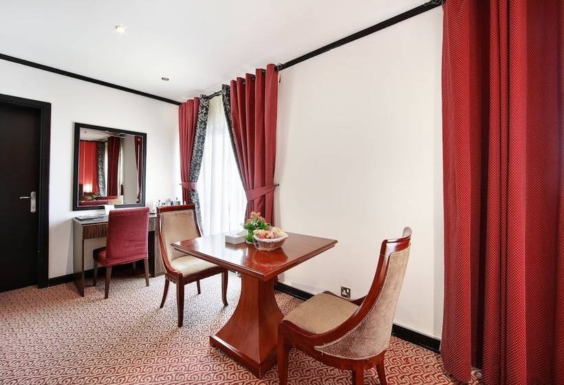 豪华房间, Manhattan Avenue