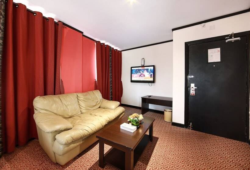 豪华房间, Manhattan Avenue