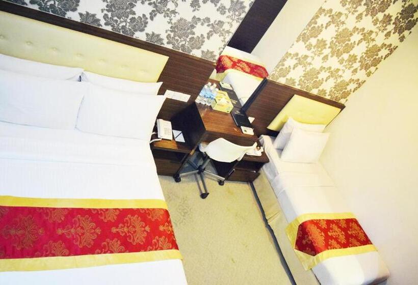 سوییت جونیور, Springz Hotel Bukit Jalil