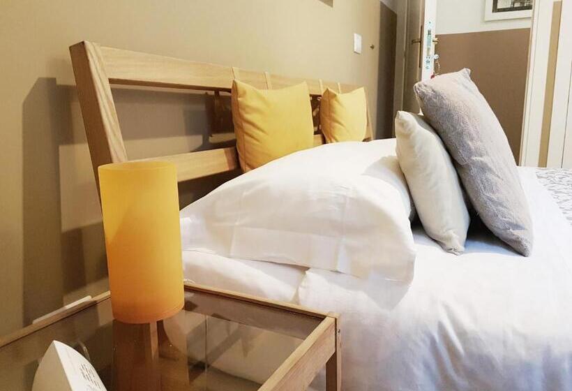 חדר בסיסי, Sweet Dreams Roma