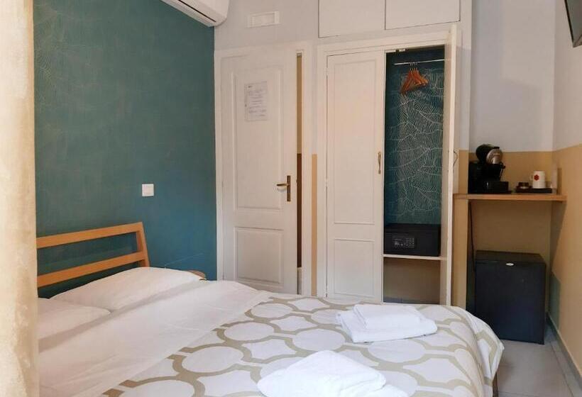 חדר בסיסי, Sweet Dreams Roma