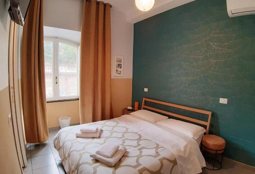 חדר בסיסי, Sweet Dreams Roma