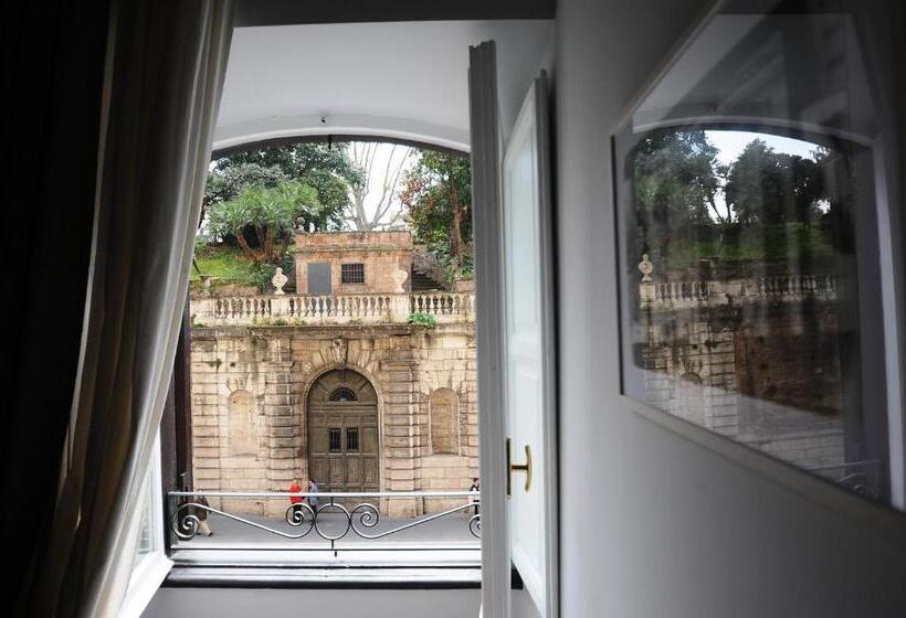 חדר סטנדרט לשלושה, Sweet Dreams Roma