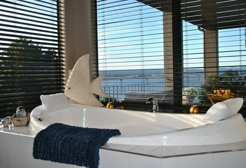 Люкс Повышенной Комфортности, The Flying Trout Boutique Lodge