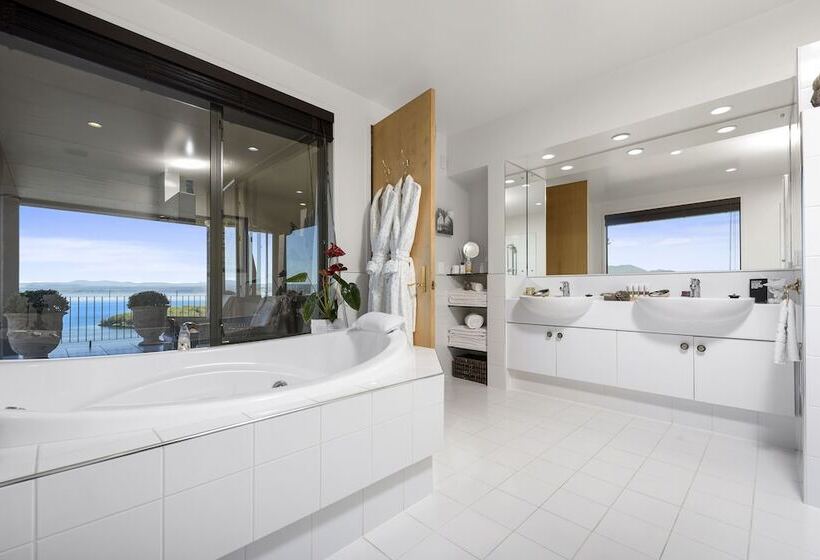 Люкс Повышенной Комфортности, The Flying Trout Boutique Lodge