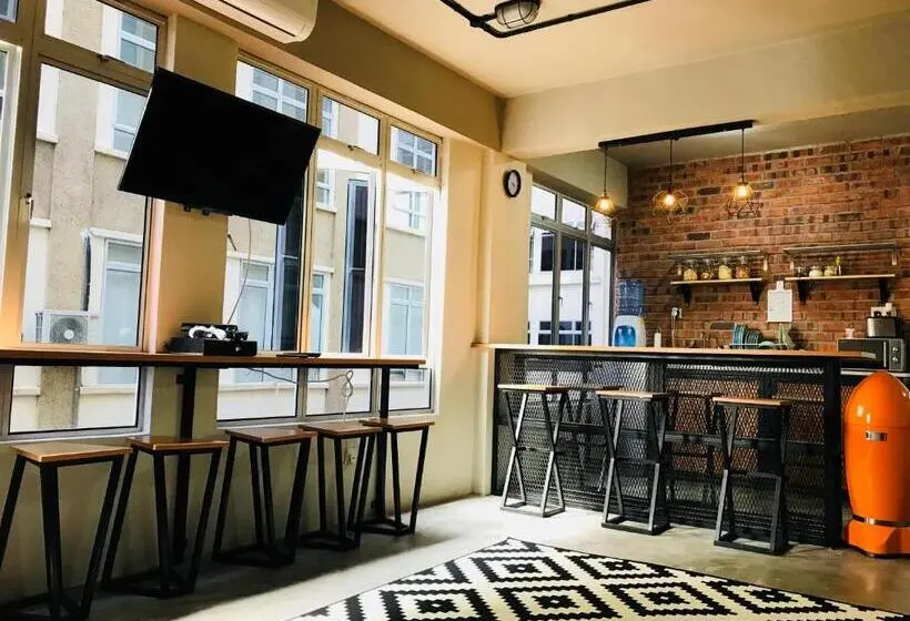 バスルーム共有のシングルスタンダード, The Good Travelers Hostel   Kl Airport