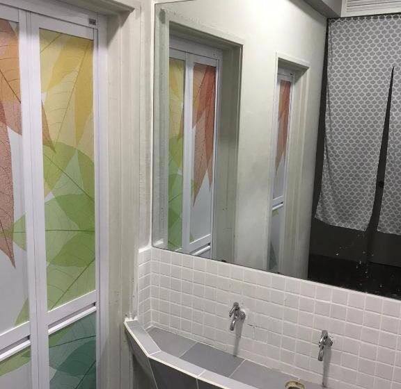 חדר סטנדרד יחיד חדר אמבטיה משותף, The Good Travelers Hostel Kl Airport