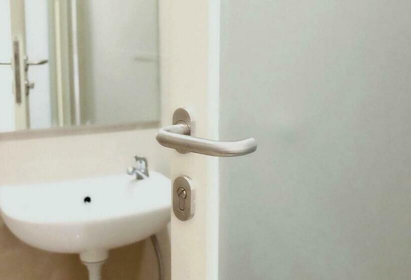 Deluxe Rum, Victoria Bed & Breakfast