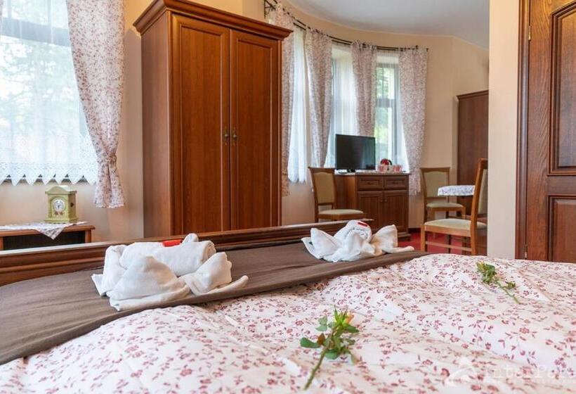 Четырехместный Номер Стандарт, Willa Słoneczna Róża Pobyt Ze śniadaniami