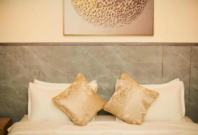 اتاق لوکس با بالکن, Yuvi Blue Maldives & Spa