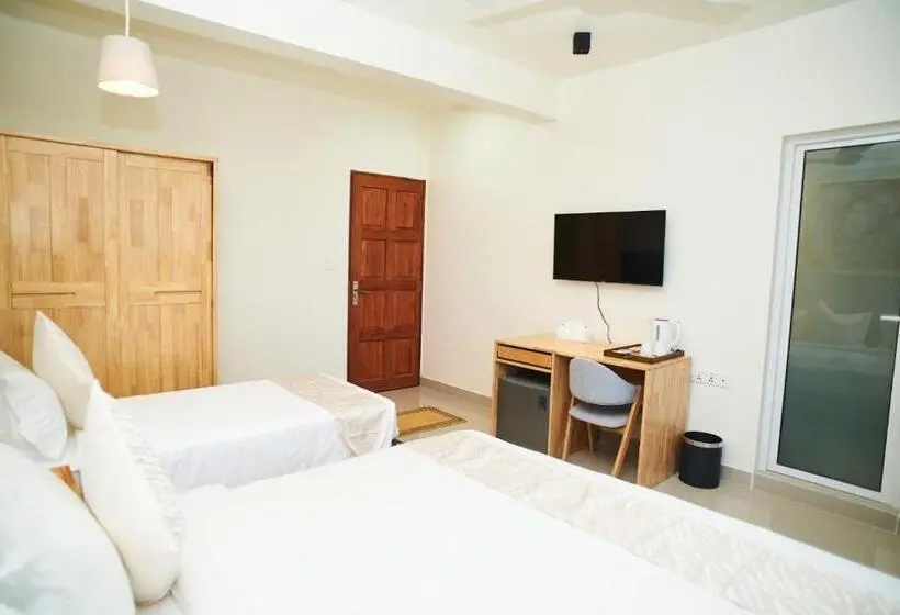 اتاق خانوادگی, Yuvi Blue Maldives & Spa