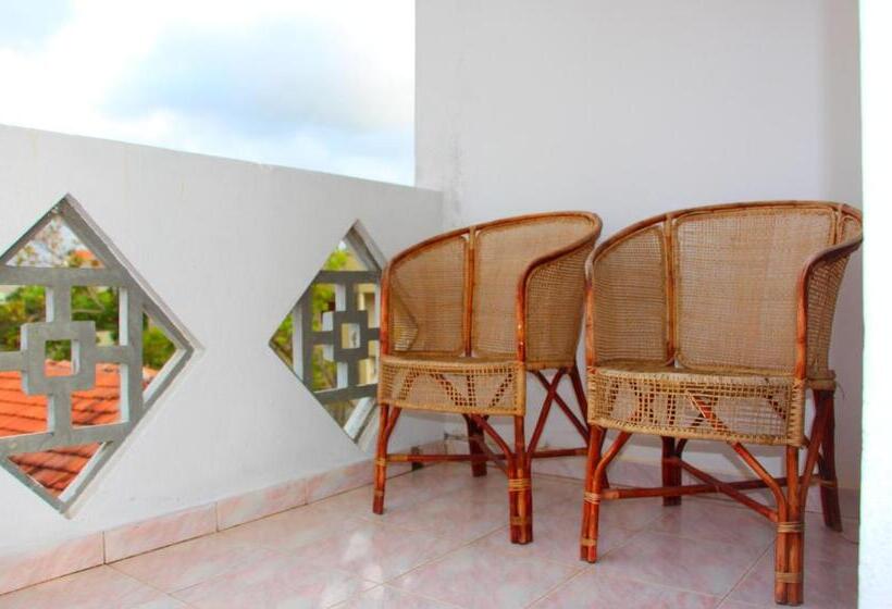 Апартаменты Deluxe 1 Спальня, Holiday Guest Inn