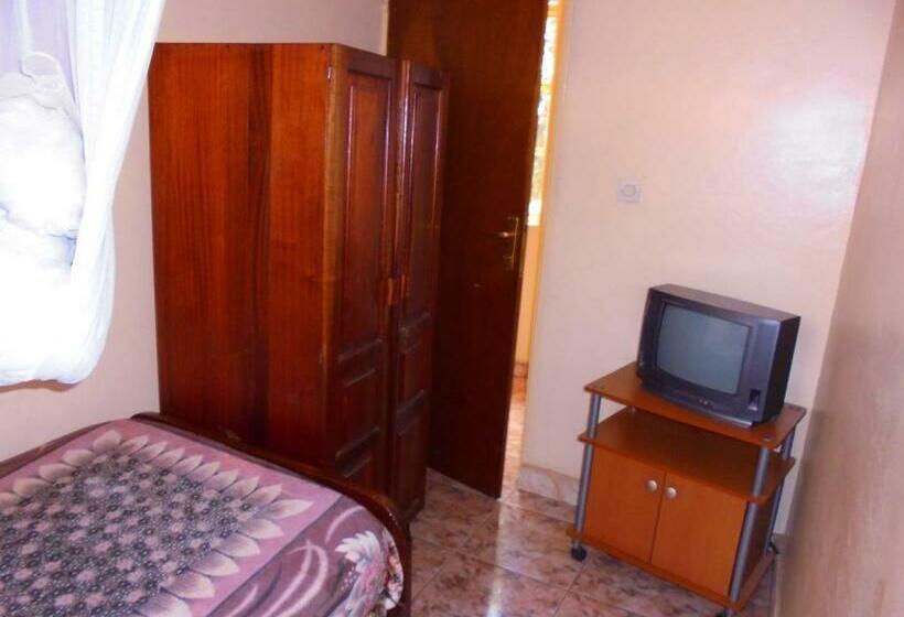 آپارتمان 3 خوابه, Iris Guesthouse