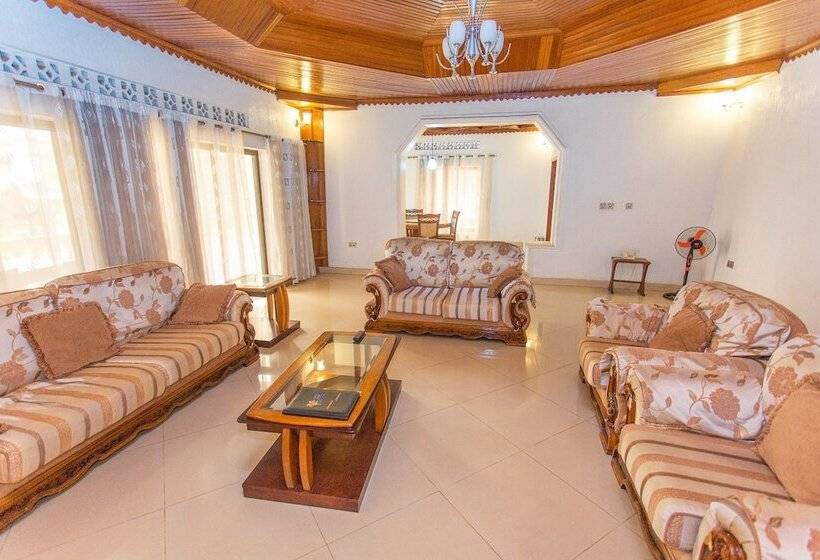 آپارتمان 3 خوابه, Iris Guesthouse