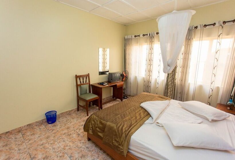 اتاق استاندارد سه نفره, Iris Guesthouse