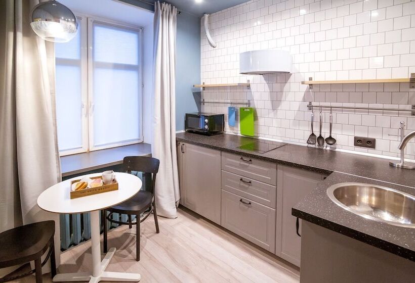 1ベッドルームアパートメント, Local