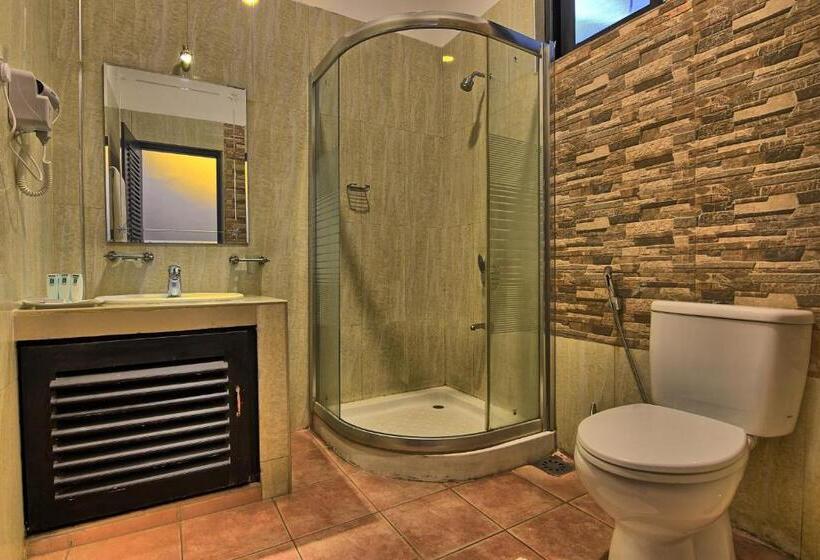 Quarto Triplo Deluxe, Oak Ray Ella Gap