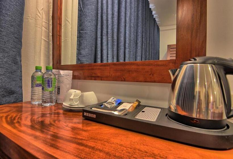 חדר סופריור, Oak Ray Ella Gap