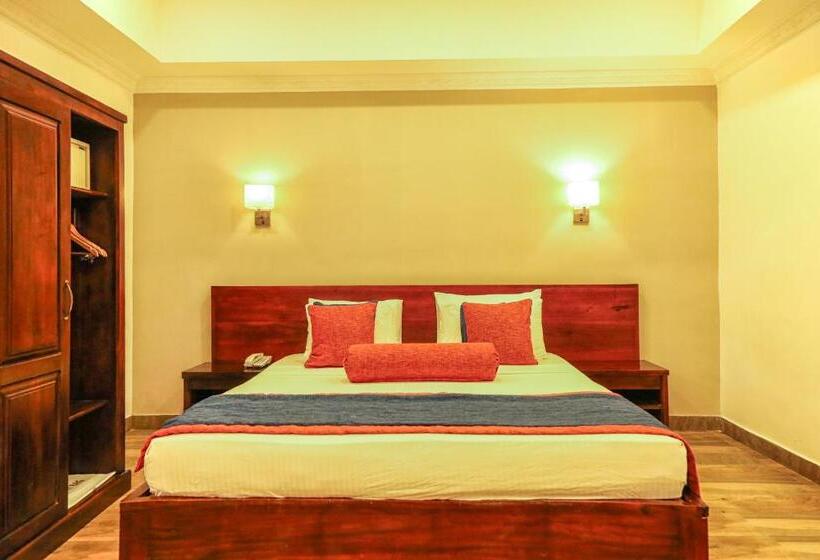 Quarto Superior, Oak Ray Ella Gap