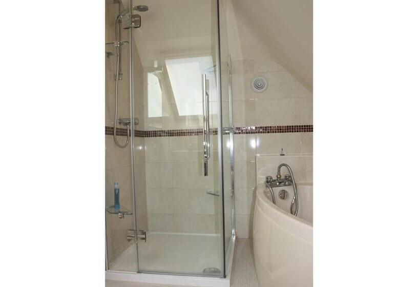 חדר סטנדרט לשלושה, Oxfordbnb