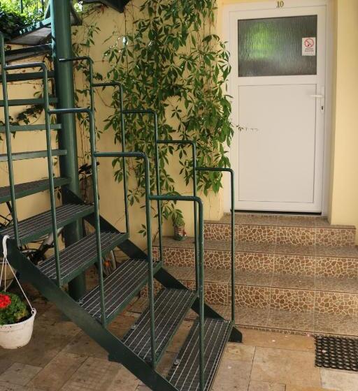 اتاق استاندارد, Penzion 4 Dvory