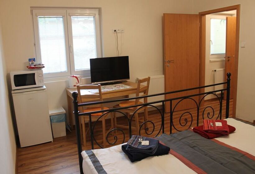 اتاق راحتی, Penzion 4 Dvory